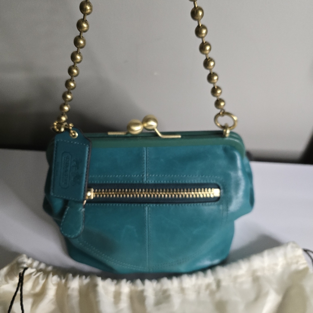 Coach Bleecker Legacy Kisslock Elegant Teal Leather Bag with Gold Chain, Vintage - Picture 5 of 13
